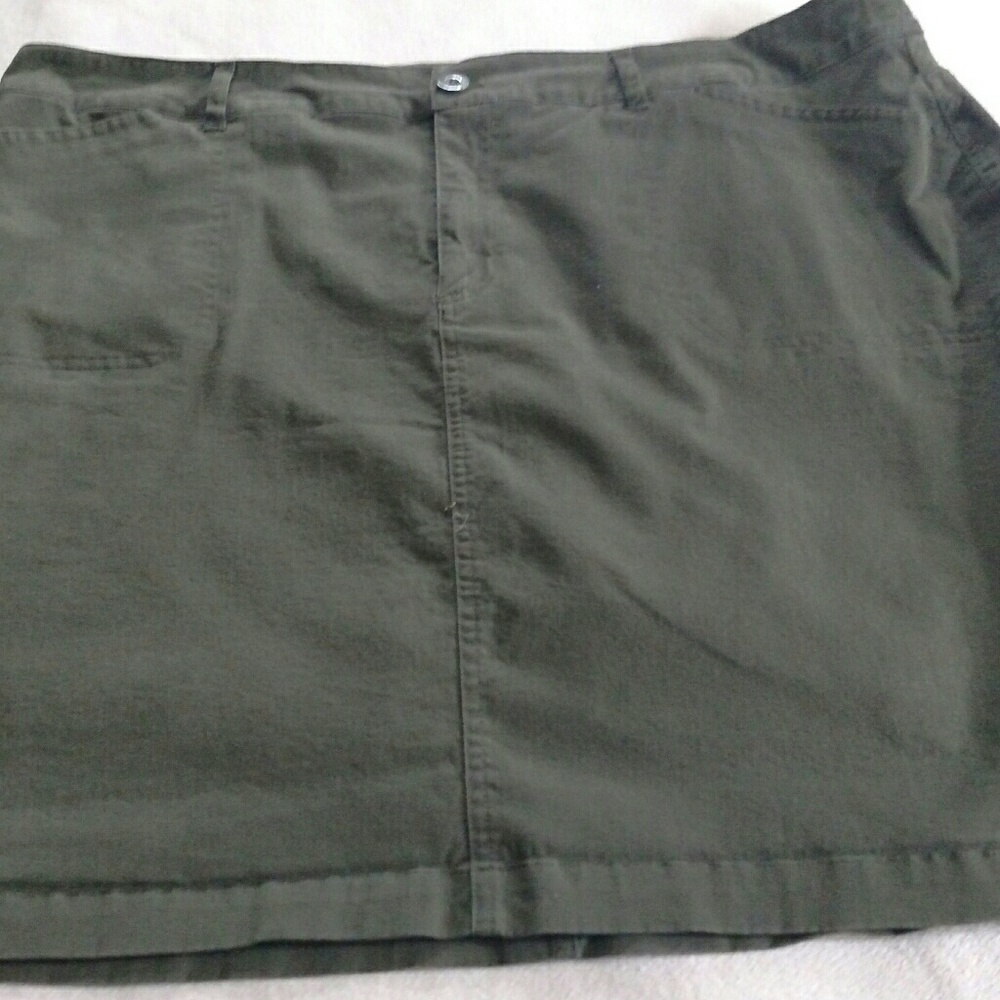Skort